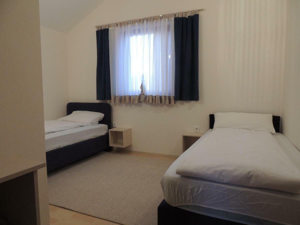 Apartments Villa Aurora Ražanac Εξωτερικό φωτογραφία
